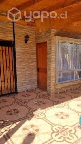 Arriendo casa de dos pisos