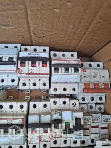 Interruptor Automático Tetrapolar 4P 4x63A