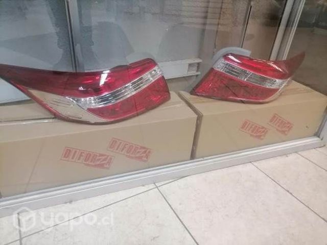 Focos el par yaris 2014-2017