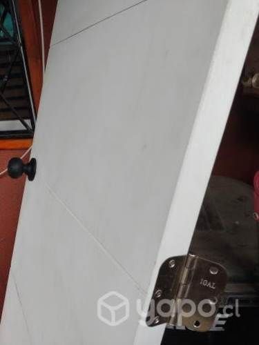 Puerta Interior.Usada blanca + chapa + bisagras