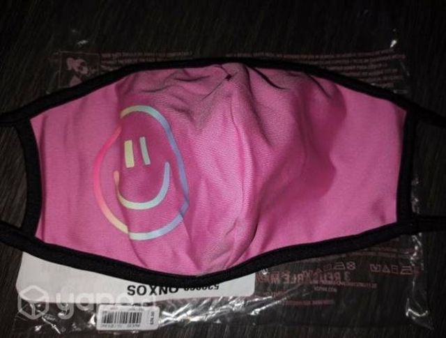 Mascarillas Cubrebocas Pink Victoria Secret Smile