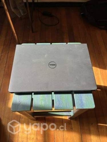 Computadora DELL INSPIRON 14