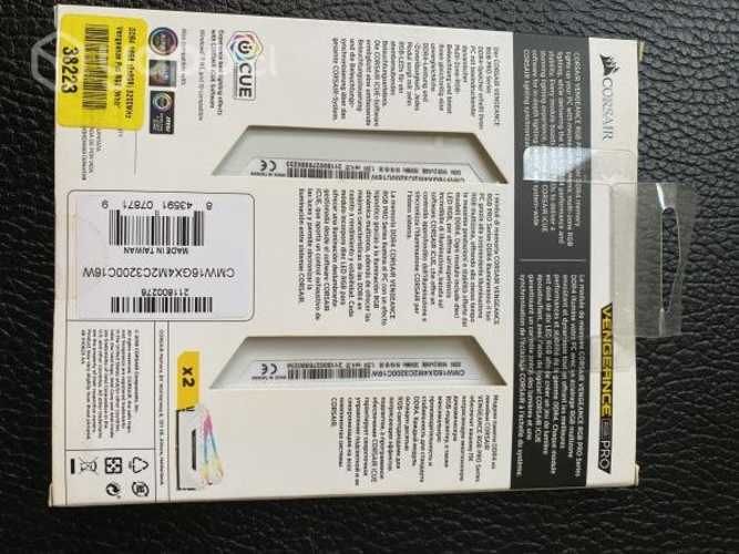 RAM Corsair Vengeance Pro RGB (2x8Gb)