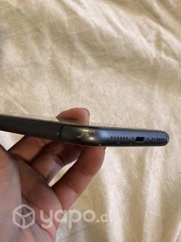 IPhone 11 64GB - Usado, con 80% batería