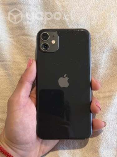 IPhone 11 64GB - Usado, con 80% batería