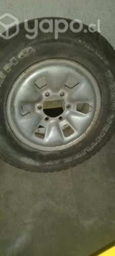 Llanta toyota hilux aro 16