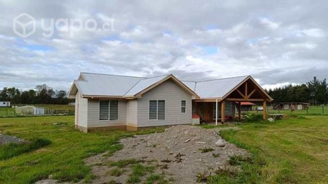 Parcela con casa de 130m2 y sitio de 5300m3