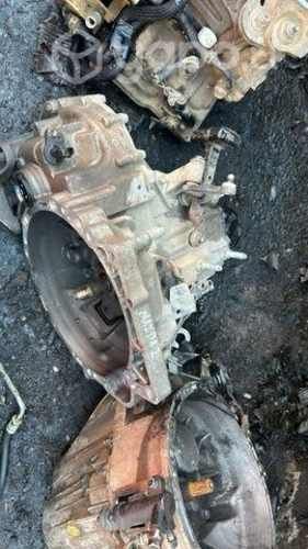 Caja mecánica Mazda 2