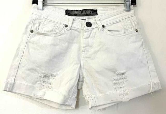 Short No Elástico Marca Guinda Talla 34 Blanco
