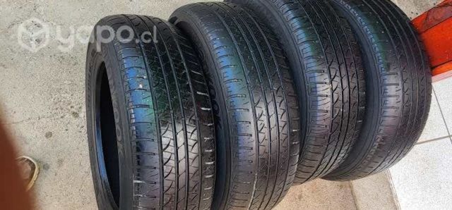Neumáticos casi nuevo