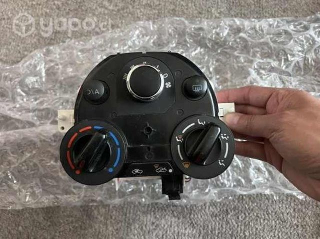 Control Calefa y Aire Frio, VERSA 2017