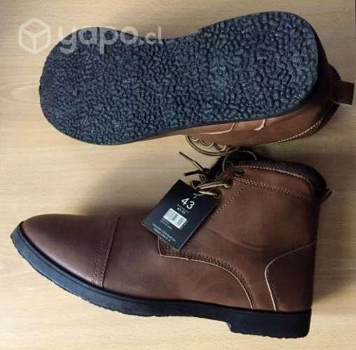 Botines N°43 nuevos