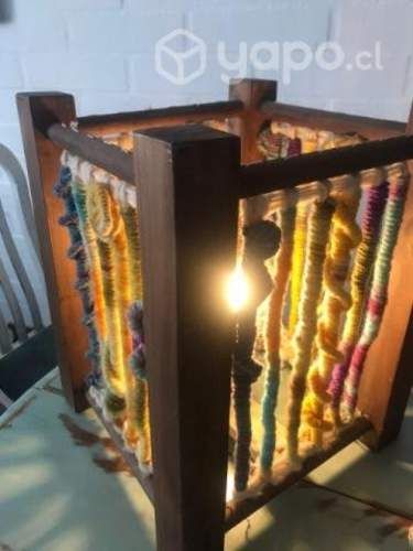 Lámpara madera de pino y telar