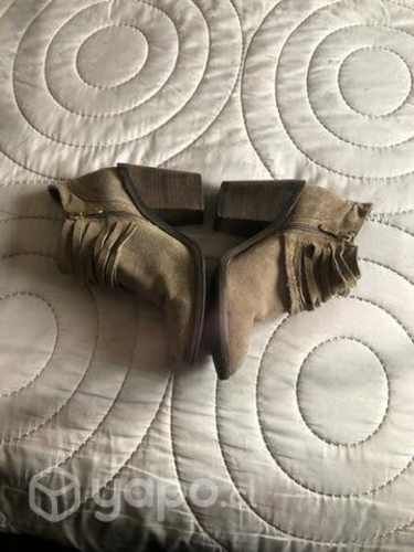 Botas pollini 37 $ 15000