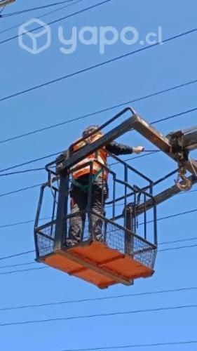 Arriendo camiones pluma