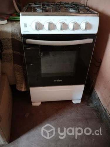 Cocina Mabe poco uso ,horno nuevo
