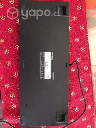 Teclado Gamer semi-mecanico HyperX Alloy Core RGB