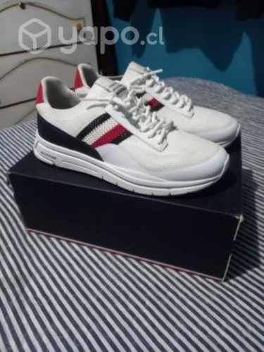 Zapatillas Tommy nuevas comercio 90 a 85 mil