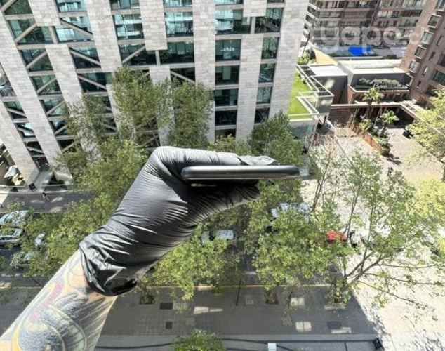 IPhone XR negro, seminuevo en caja