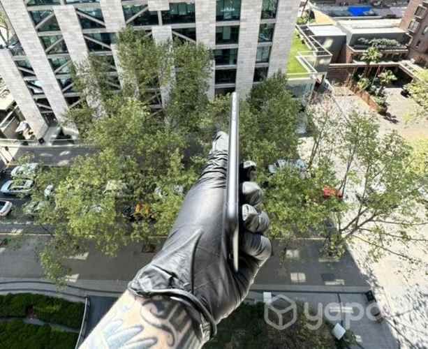 IPhone XR negro, seminuevo en caja