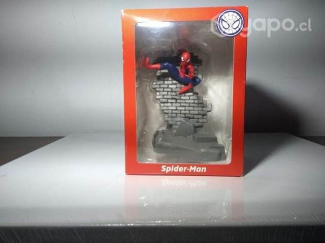 Colección héroes y villanos de Marvel Spiderman