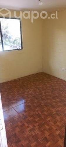 Se arrienda casa en colina