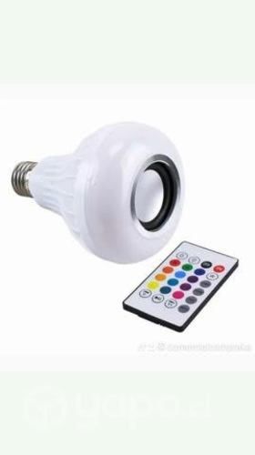 Ampolleta RGB con Bluetooth y Parlante
