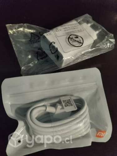 Cargador Xiaomi de 27 watts con cable USB tipo C