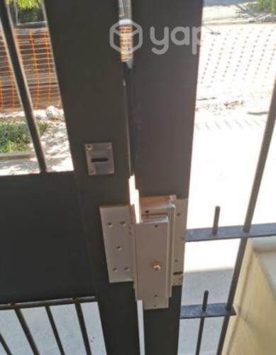 Control de acceso huella tarjeta