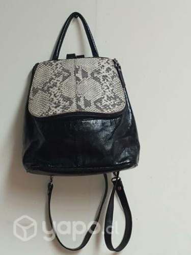 Mochila de cuero juvenil