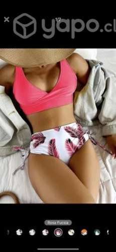 Hermoso bikini tiro alto