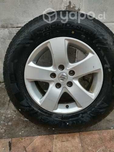 Juego de llantas con neumaticos 225/70/16 Suzuki G