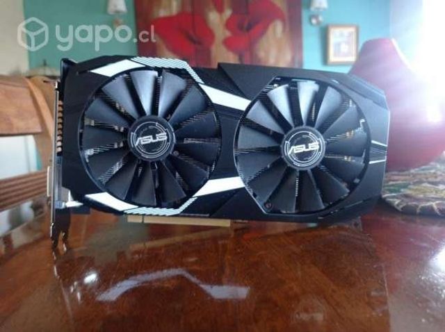 Tarjeta Gráfica AMD RX 590