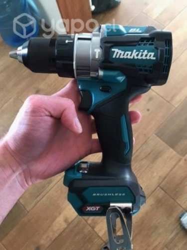 Taladro percutor makita 40v