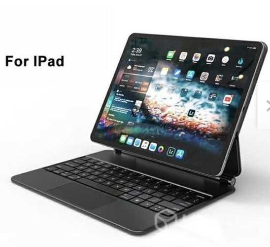 Teclado flotante iPad 12.9 M1