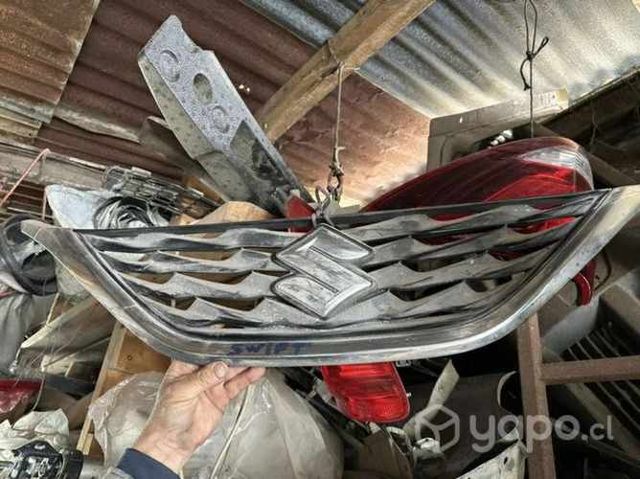 Parrilla Suzuki Swift