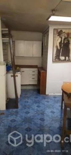 casa con local comercial y dpto interior