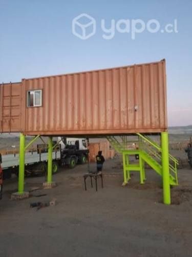 Escalera, plataforma y pilares para container