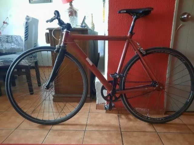 Bicicleta fixie aluminio piñón libre fijo