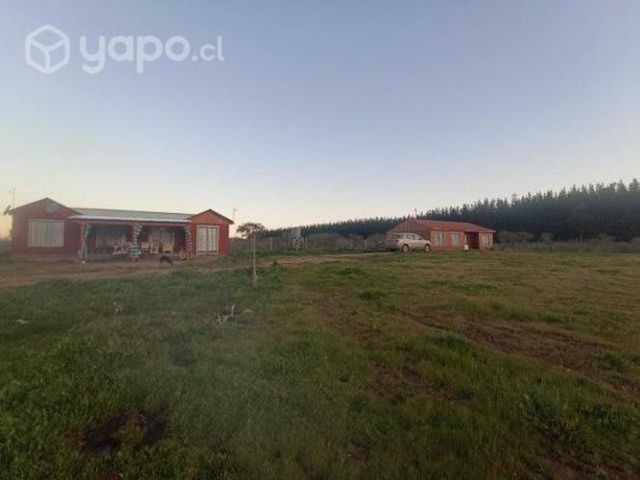 Excelente terreno con 2 casas luz y agua