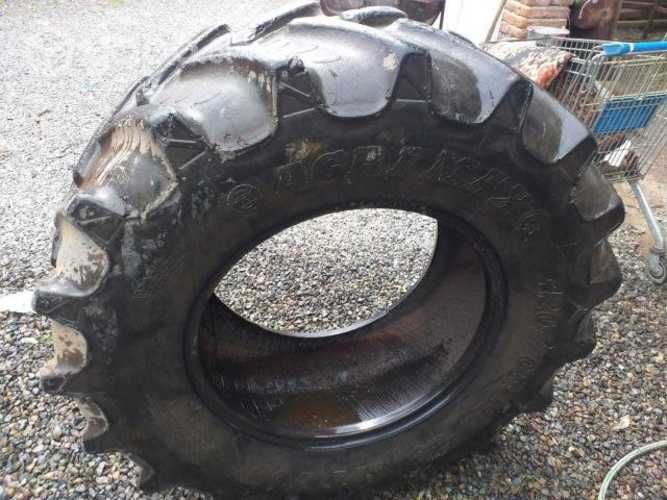 Neumático 420/70/R24