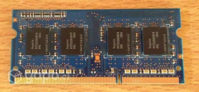 1 Memoria de 2 GB- 1R x 8 PC3