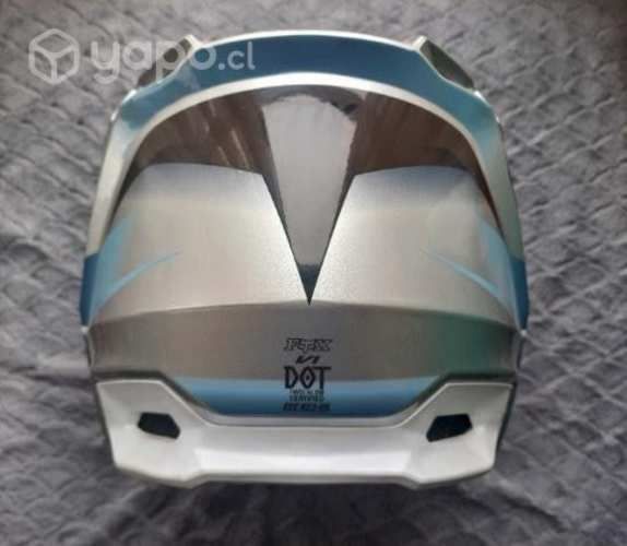 Casco FOX V1