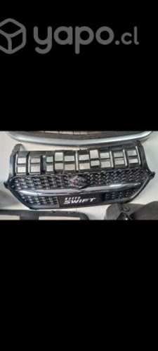 Máscara suzuki swift 2020
