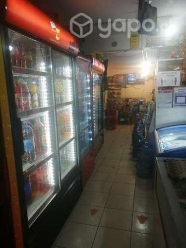 Casa con local comercial