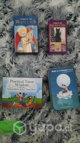 Mazos de tarot originales, caja dura ,exelente