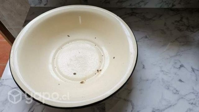 Lavatorio enlozado antiguo