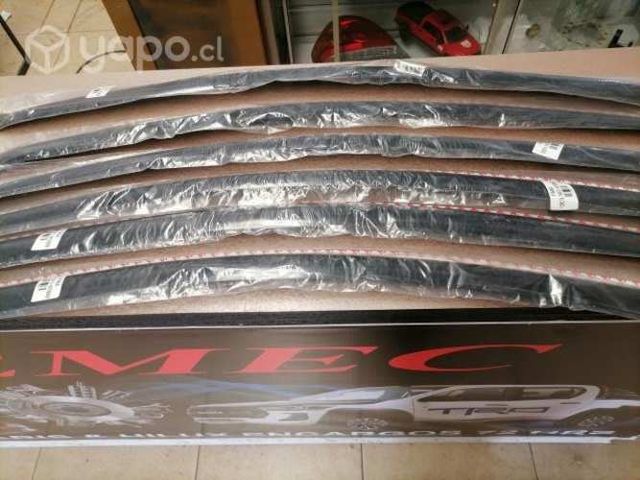 Botaguas Toyota yaris sport