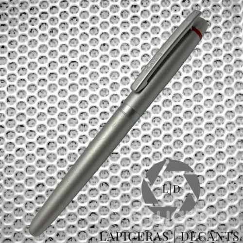 Pluma estilografica Rotring Freeway plateada