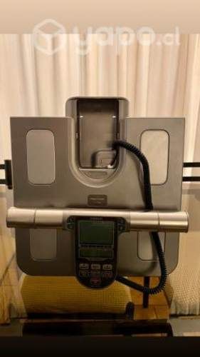 Balanza Corporal- OMRON HBF-514C